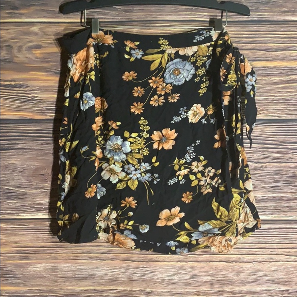 American eagle mini floral skirt large